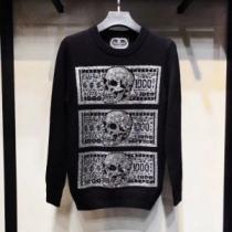 季節の変わり目に活躍する  フィリッププレイン プルオーバー 保温性に優れるものに PHILIPP PLEIN
