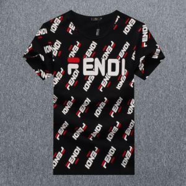 フェンディおしゃれな人が持っている  多色可選 FENDI  2026モデル半袖Tシャツオススメのアイテムを見逃すな
