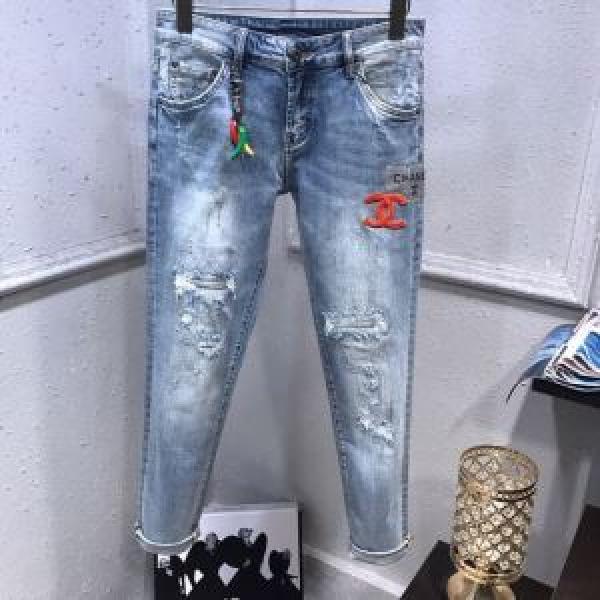 ブランド 通勤通学どちらでも使え コピー 限定アイテムが登場 ジーンズ 一目惚れ級に