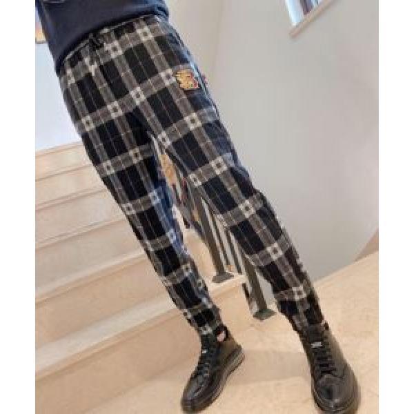 ジーンズ シンプルなファッション バーバリー BURBERRY  2026モデル