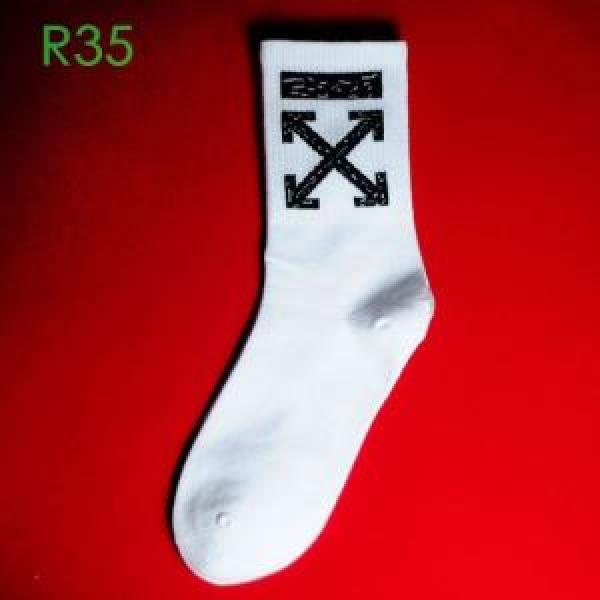 抜群のカッコ良さ 2色可選  Off-White オフホワイトおしゃれに絶大な人気の  靴下