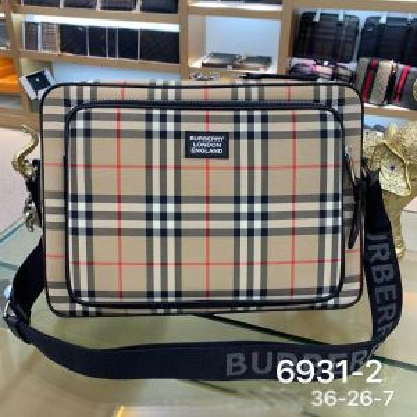 海外でも人気なブランド ポーチ  2026年春限定 バーバリー BURBERRY 海外大人気.47.