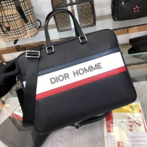 注目度が上昇中 ディオール2026SS人気  DIOR 最先端のスタイル ショルダーバッグ.542.