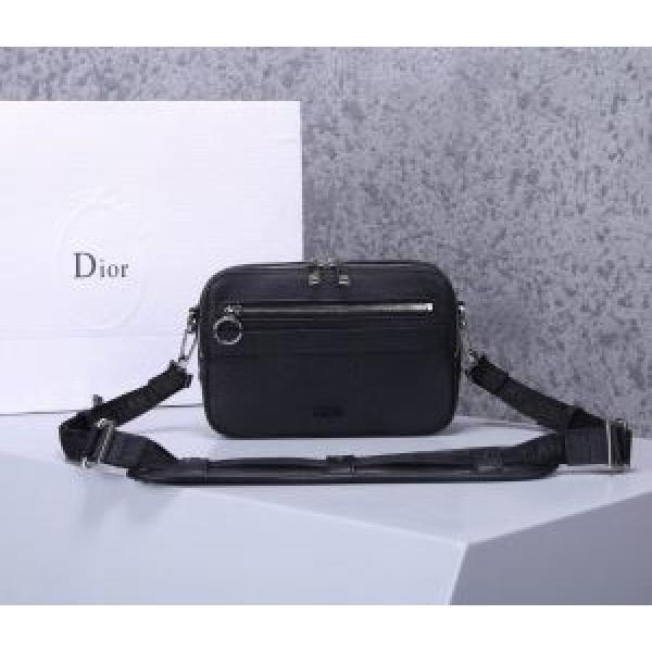 ミニバッグ 普段使いにも最適なアイテム ディオール デザインお洒落  DIOR  20新作です.542.