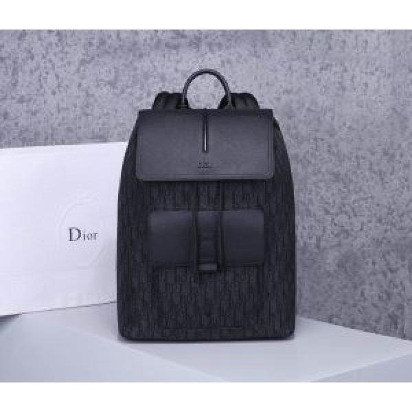 価格帯が低い ディオール DIOR 非常にシンプルなデザインな リュック 高級感のある素材.542.