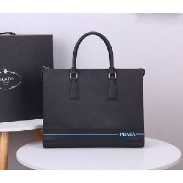 今なお素敵なアイテムだ ビジネスバッグ 海外大人気 プラダ PRADA 今年の春トレンド.57.