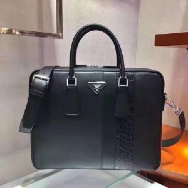 2026年春限定 プラダ PRADA 今なお素敵なアイテムだ ビジネスバッグ.57.