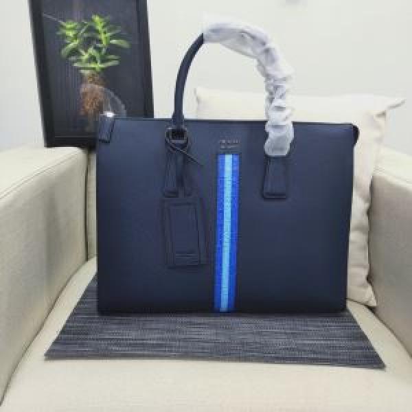 ハンドバッグ  試してみよう プラダ PRADA 手の届くプライスが魅力的.57.