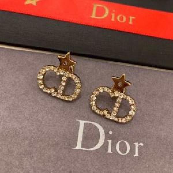 ディオールファッションに取り入れよう DIOR  ピアス 20SS☆送料込 ストリート系に大人気.222.