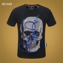 非常にシンプルなデザインな 半袖Tシャツ 価格帯が低い フィリッププレイン PHILIPP PLEIN