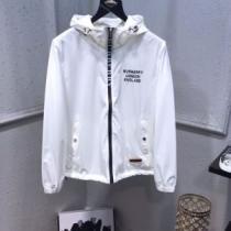 2色可選 限定アイテムが登場 バーバリー BURBERRY 新作が見逃せない フード付きコート一目惚れ級に