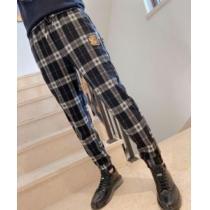 ジーンズ シンプルなファッション バーバリー BURBERRY  2026モデル