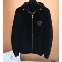 2026春新作VERSACE MEDUSA PRINT SWEATSHIRTヴェルサーチ 激安 ジップパーカーコーデ愛用者が多い定番大人の着こなし