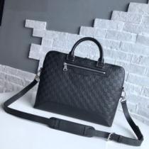 ルイ ヴィトン LOUIS VUITTON 限定アイテムが登場 ショルダーバッグ 2026年春夏コレクション.45.