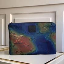 おしゃれ刷新に役立つ ポーチ  ルイ ヴィトン LOUIS VUITTON コーデの完成度を高める.45.