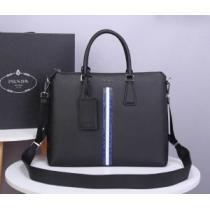 大人気のブランドの新作 ハンドバッグ 取り入れやすい  プラダ PRADA 確定となる上品.57.