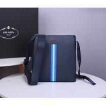是非ともオススメしたい ショルダーバッグ プラダ使いやすい新品  PRADA.57.