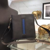 希少ヴェルサーチ ショルダーバッグメンズ メドゥーサヘッド VERSACE コピー 通販2026トレンドビジネスシーン高級レザー.82.