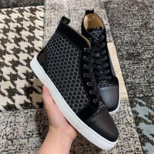 ランニングシューズ 取り入れやすい クリスチャンルブタン 確定となる上品 Christian Louboutin