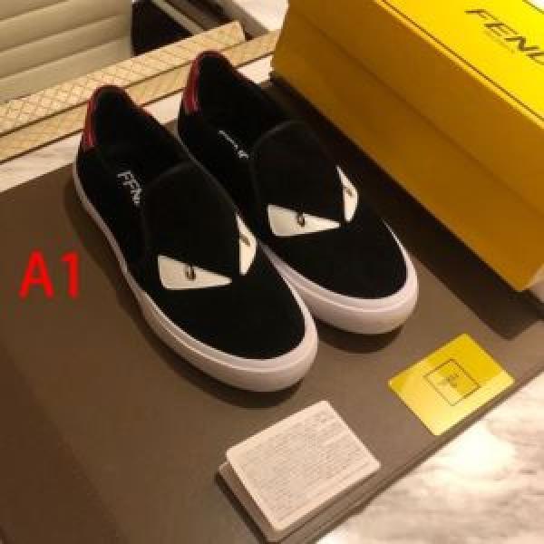 スニーカー 2色可選 最先端のスタイル フェンディ 2026SS人気 FENDI  今回注目する