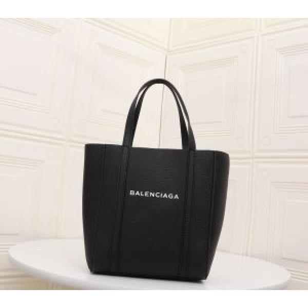 最先端のスタイル レディースバッグ 手頃価格でカブり知らず バレンシアガ BALENCIAGA 価格も嬉しいアイテム.51.