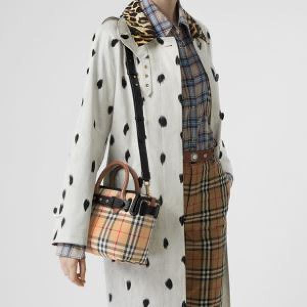 バーバリー コーデの完成度を高める BURBERRY オススメのアイテムを見逃すな レディースバッグ.48..48.
