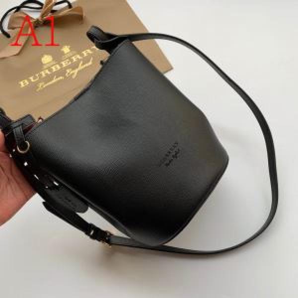 20SS☆送料込 バーバリー BURBERRY 累積売上総額第１位 レディースバッグ 普段のファッション.48..48.