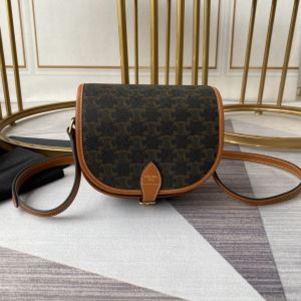 有名ブランドです セリーヌ CELINE  着こなしを楽しむ レディースバッグ 限定品が登場.352.