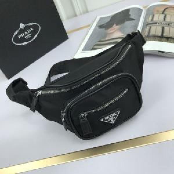 普段使いにも最適なアイテム プラダ PRADA 人気の高いブランド レディースバッグ.68.