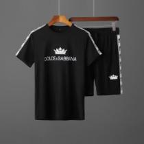 半袖Tシャツ 今季の主力おすすめ ドルチェ＆ガッバーナ Dolce&Gabbana 人気は今季も健在