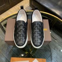 ボッテガ ブランド 人気が継続中2色可選  BOTTEGA VENETA 海外でも大人気 スニーカー 2026年春限定