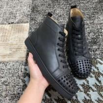 クリスチャンルブタン おしゃれな人が持っている Christian Louboutin １点限り！VIPセール ランニングシューズ