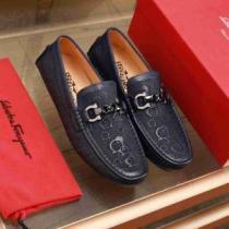 20SS☆送料込 サルヴァトーレフェラガモ FERRAGAMO 普段のファッション ローファー