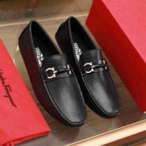 注目を集めてる ローファー 上品に着こなせ サルヴァトーレフェラガモ FERRAGAMO