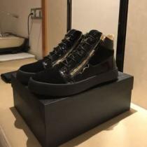 通勤通学どちらでも使え ジュゼッペ ザノッティ GIUSEPPE ZANOTTI 万能に使える ランニングシューズ