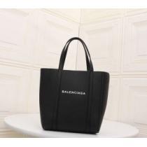 最先端のスタイル レディースバッグ 手頃価格でカブり知らず バレンシアガ BALENCIAGA 価格も嬉しいアイテム.51.
