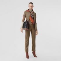 普段使いにも最適なアイテム バーバリー BURBERRY 人気の高いブランド レディースバッグ.48..48.