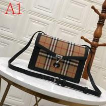 バーバリー 春夏コレクション新品 BURBERRY 差をつけたい人にもおすすめ レディースバッグ.48..48.