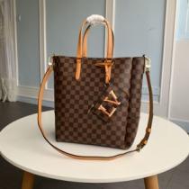ルイ ヴィトン 安心の実績 LOUIS VUITTON 2026話題の商品  レディースバッグ 飽きもこないデザイン.49..49..49..49..49..49..49..49..49..49.