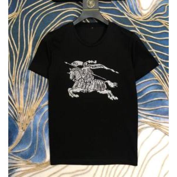 バーバリーファッショニスタを中心に新品が非常に人気  2色可選BURBERRY 半袖Tシャツ 2026春新作