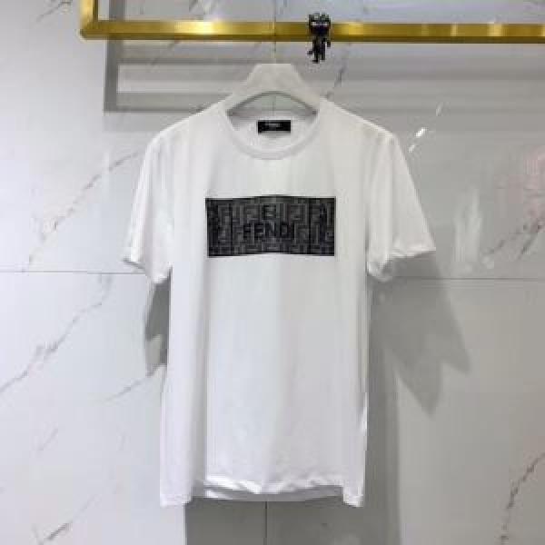 驚きのプライス 半袖Tシャツ 大人の新作こそ フェンディ 2色可選 FENDI おしゃれに大人の必見