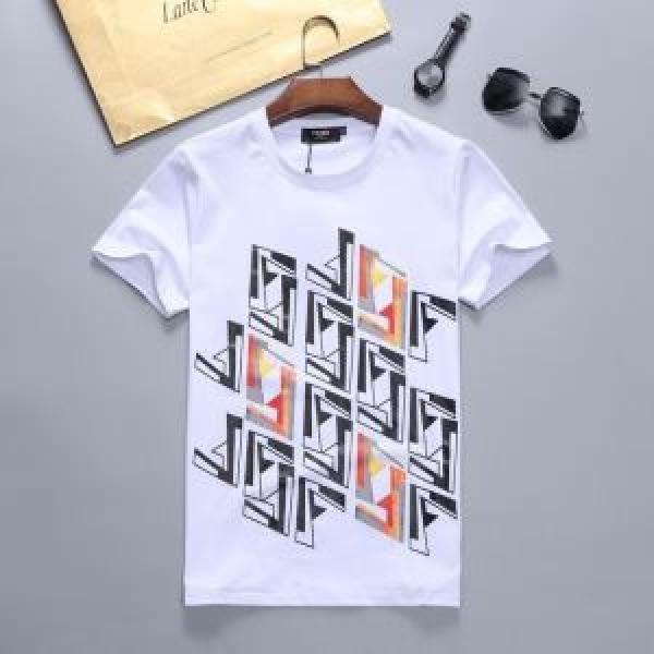 フェンディ有名ブランドです 2色可選  FENDI 着こなしを楽しむ 半袖Tシャツ 争奪戦必至