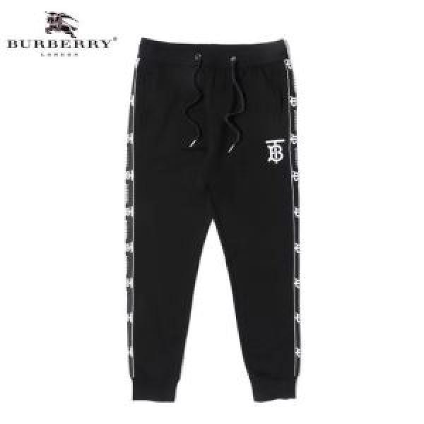 手頃価格でカブり知らず バーバリー BURBERRY 通勤通学どちらでも使え ジーンズ 万能に使える