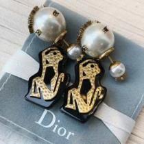 ディオール１点限り！VIPセール  DIOR おしゃれ刷新に役立つ イヤリング オススメのアイテムを見逃すな.222.