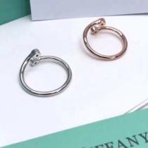 ティファニー 一目惚れ級に Tiffany&Co 有名ブランドです リング/指輪 争奪戦必至.220.