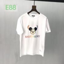 確定となる上品 バレンシアガ2色可選  BALENCIAGA 海外でも大人気 半袖Tシャツ 日本未入荷カラー