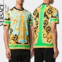 人気ランキング最高 ヴェルサーチ VERSACE 一目惚れ級に 半袖Tシ...