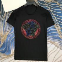 愛らしい春の新作 3色可選 ヴェルサーチ VERSACE 2026話題の...