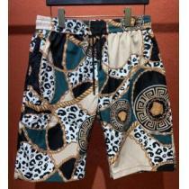 世界共通のアイテム ヴェルサーチ VERSACE 是非ともオススメしたい...