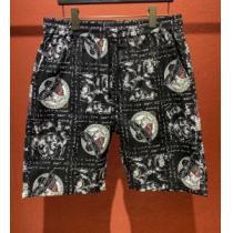 限定アイテムが登場 ショートパンツ 通勤通学どちらでも使え ヴェルサーチ...